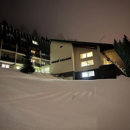 Hotel Horní Pramen Spindleruv Mlyn Exterior foto