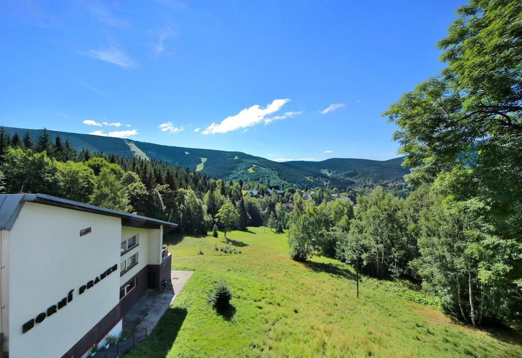 Hotel Horní Pramen Spindleruv Mlyn Exterior foto