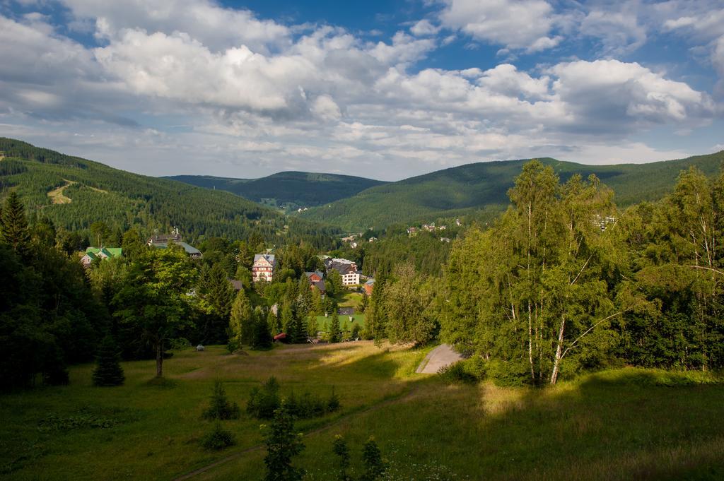 Hotel Horní Pramen Spindleruv Mlyn Exterior foto